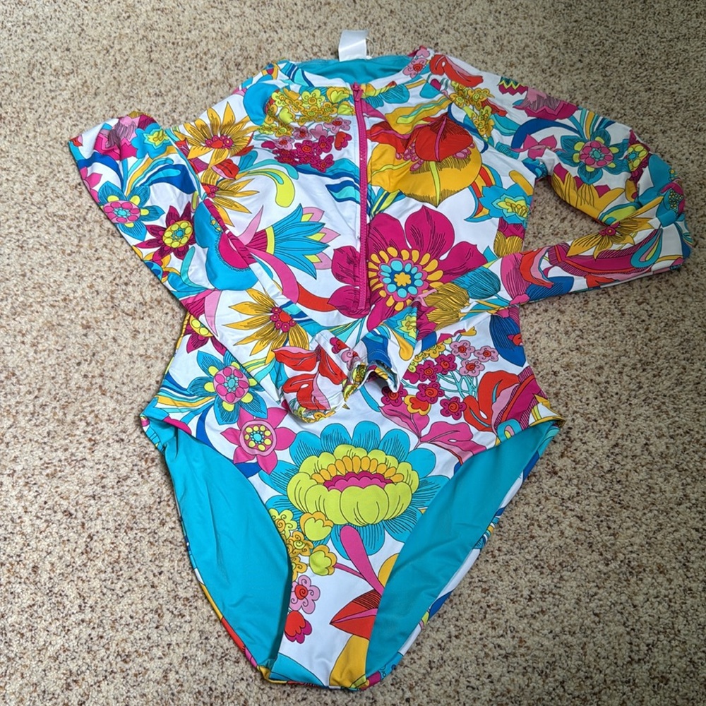 NWT TRINA TURK LONG SLEEVE BATHING SUIT